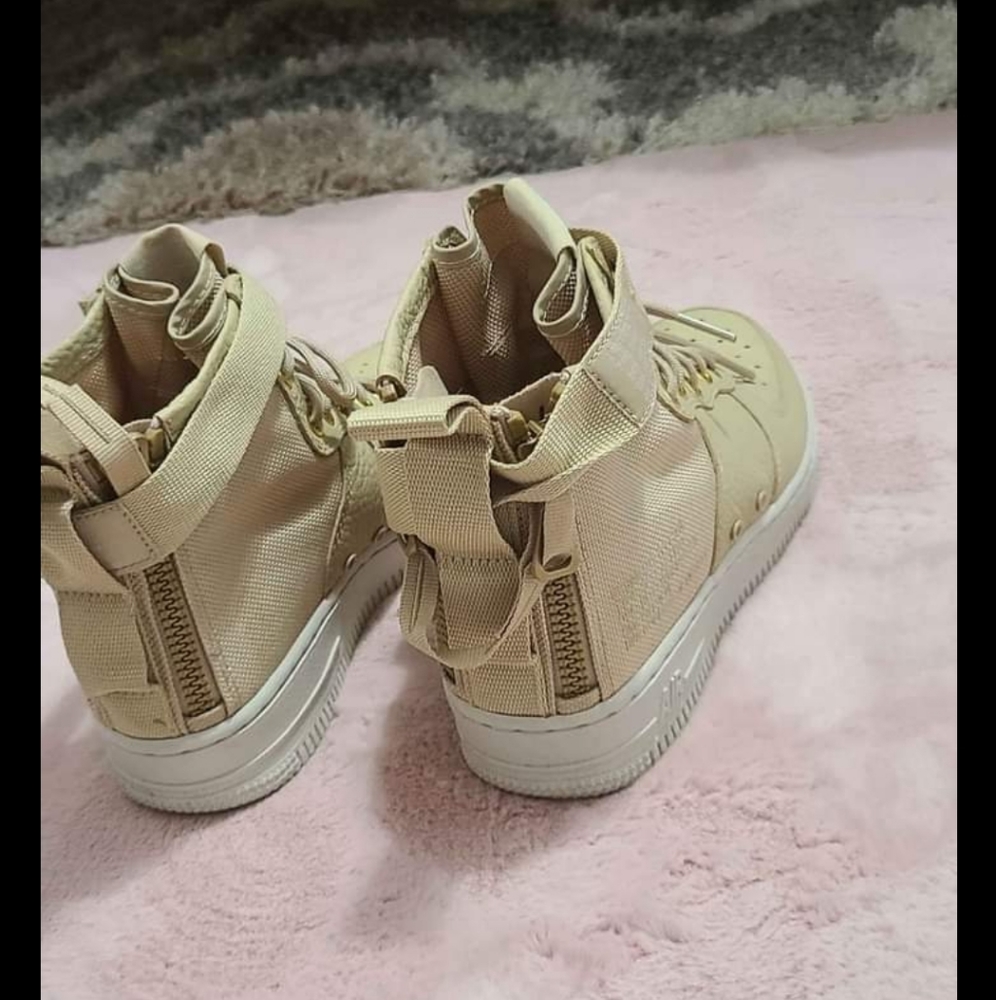 Nike boots